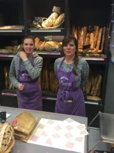 CLOHARS-CARNOET, Pains et fantaisies - Place Général de Gaulle