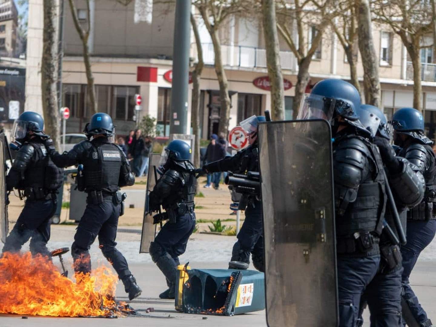 Retour en images sur la 10ème journée de mobilisation du mardi 28 mars à Lorient, contre la loi retraites.