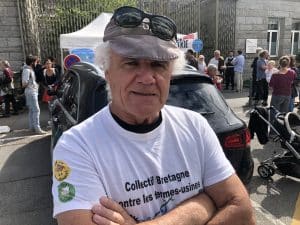 VIDÉO : Interview des manifestants rassemblées devant le Palais de Justice de Lorient ce lundi contre les fermes-usines