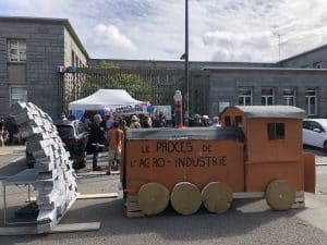 Quatre nouvelles personnes mises en examen suite au blocage d'un train de céréales à Saint-Gérand