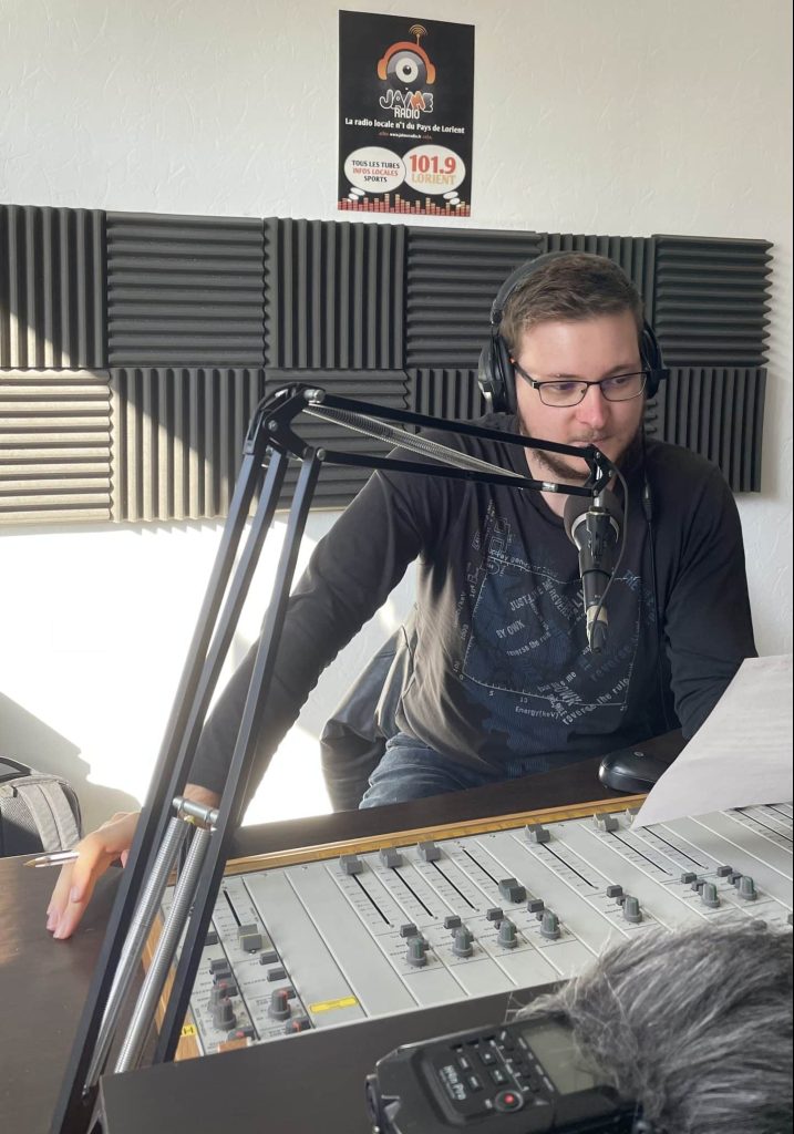 Adrien Journaliste