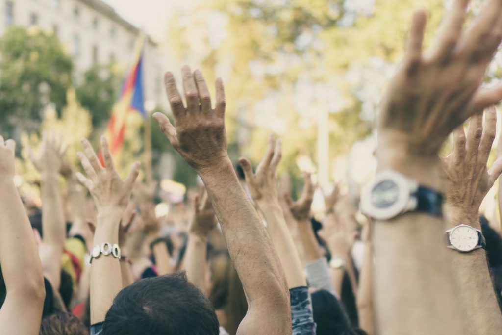 Un millier de personnes ont manifesté contre le projet de loi immigration