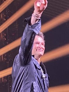 David Hallyday enflamme le Parc des Expos de Lanester : une soirée riche en émotions