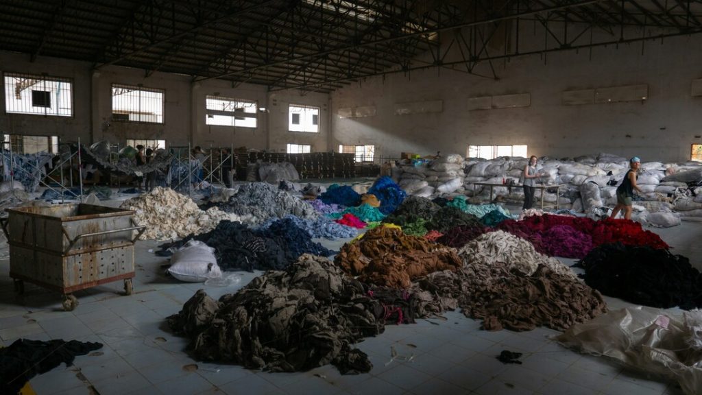 Lorient Agglomération interpelle l'Etat sur le traitement des déchets textiles