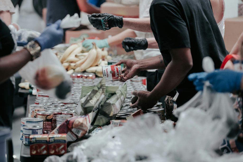 Les Restos du Cœur du Morbihan cherchent des bénévoles pour leurs actions solidaires. Chauffeurs, juristes : tous sont bienvenues.