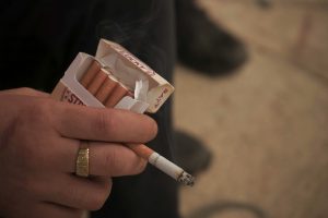 Lorient : Six personnes mises en examen pour trafic organisé de cigarettes contrefaites