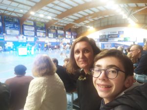 Bravo à Sylvaine Bardouil, qui a remporté deux places pour le match du HLHB contre Mainvilliers en jouant sur notre site internet.