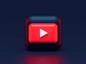 Les premières images du documentaire d’Inoxtag, tournées à Lorient avant sa traversée vers la Martinique, cumulent déjà près de 3 millions de vues.