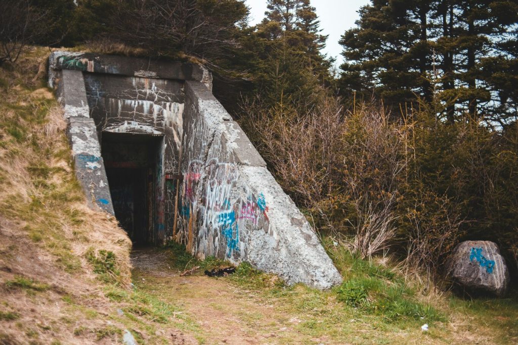 Les Journées du Patrimoine ont attiré une centaine de visiteurs à Quimperlé, venus découvrir le blockhaus derrière la mairie, vestige de la Seconde Guerre mondiale.