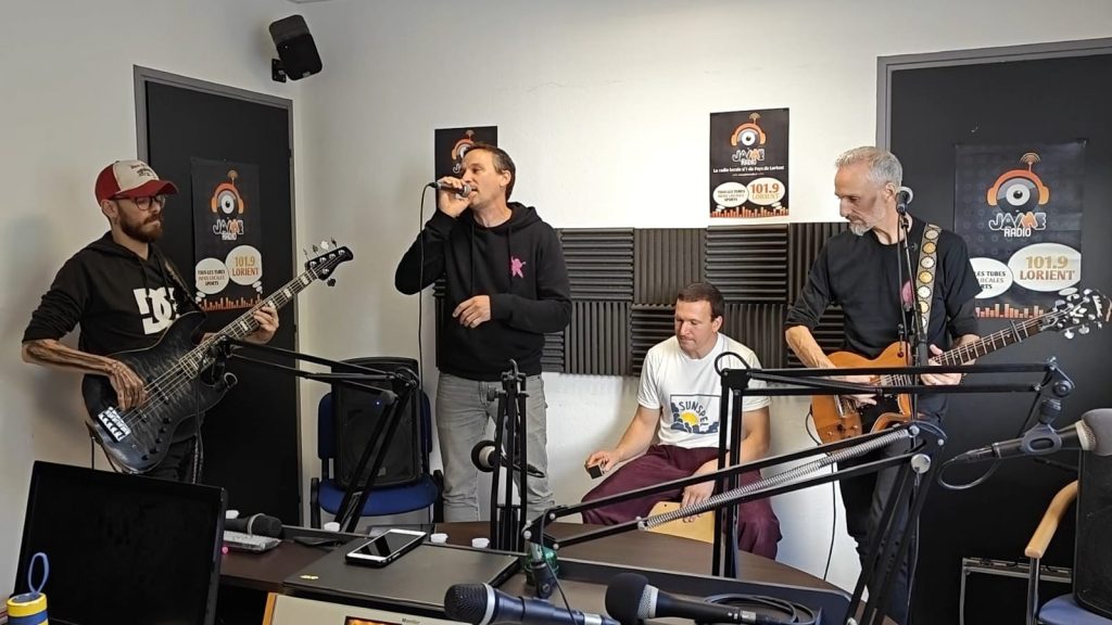 Découvrez Cosmic Dawa, le projet rock français de Nicolas Kervazo, invité sur JAIME Radio avant La Lorientaise, ce dimanche 5 octobre.