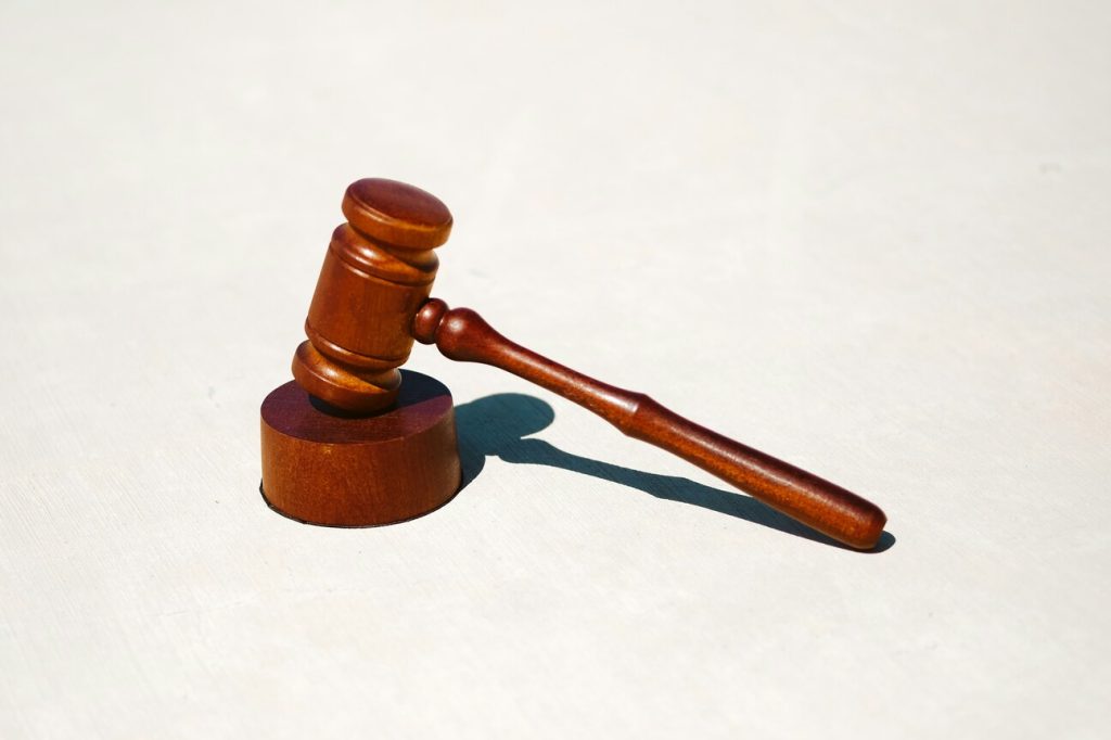 Un Lanestérien a été condamné à six mois de prison avec sursis pour harcèlement et menaces sur son épouse, avec interdiction de contact.