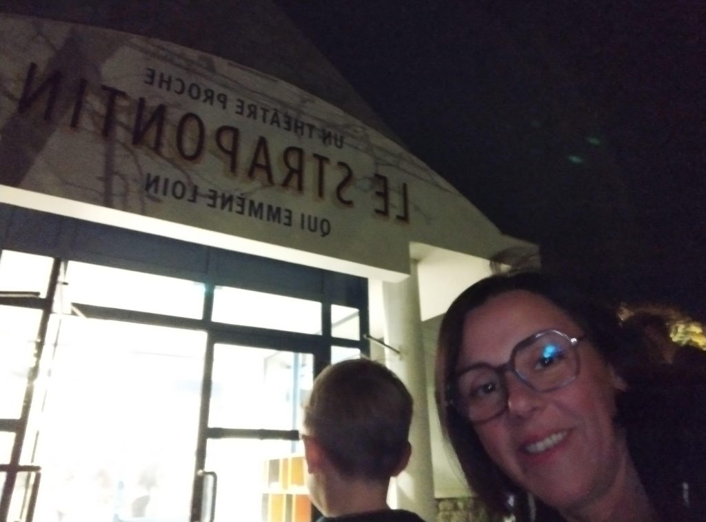 Sophie Beauvillain a remporté deux places pour le spectacle “Les Glands” au Strapontin grâce au jeu concours organisé par JAIME Radio et ses partenaires.