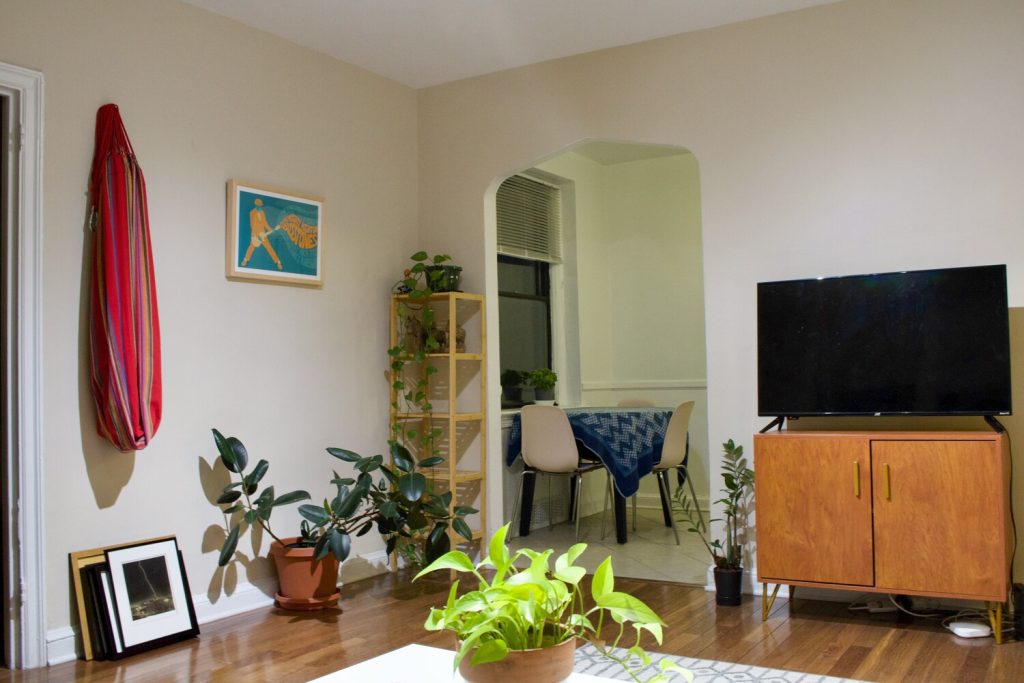 L’immeuble Les Toits partagés est inauguré à Lorient. Un habitat écologique et solidaire qui favorise le vivre ensemble entre générations.