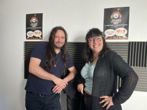 Jadie Layne est l’invitée de Pousse le Son sur JAIME Radio avant son concert à Larmor-Plage le 27 mars. Un univers entre country, pop, rock et blues à découvrir en live.