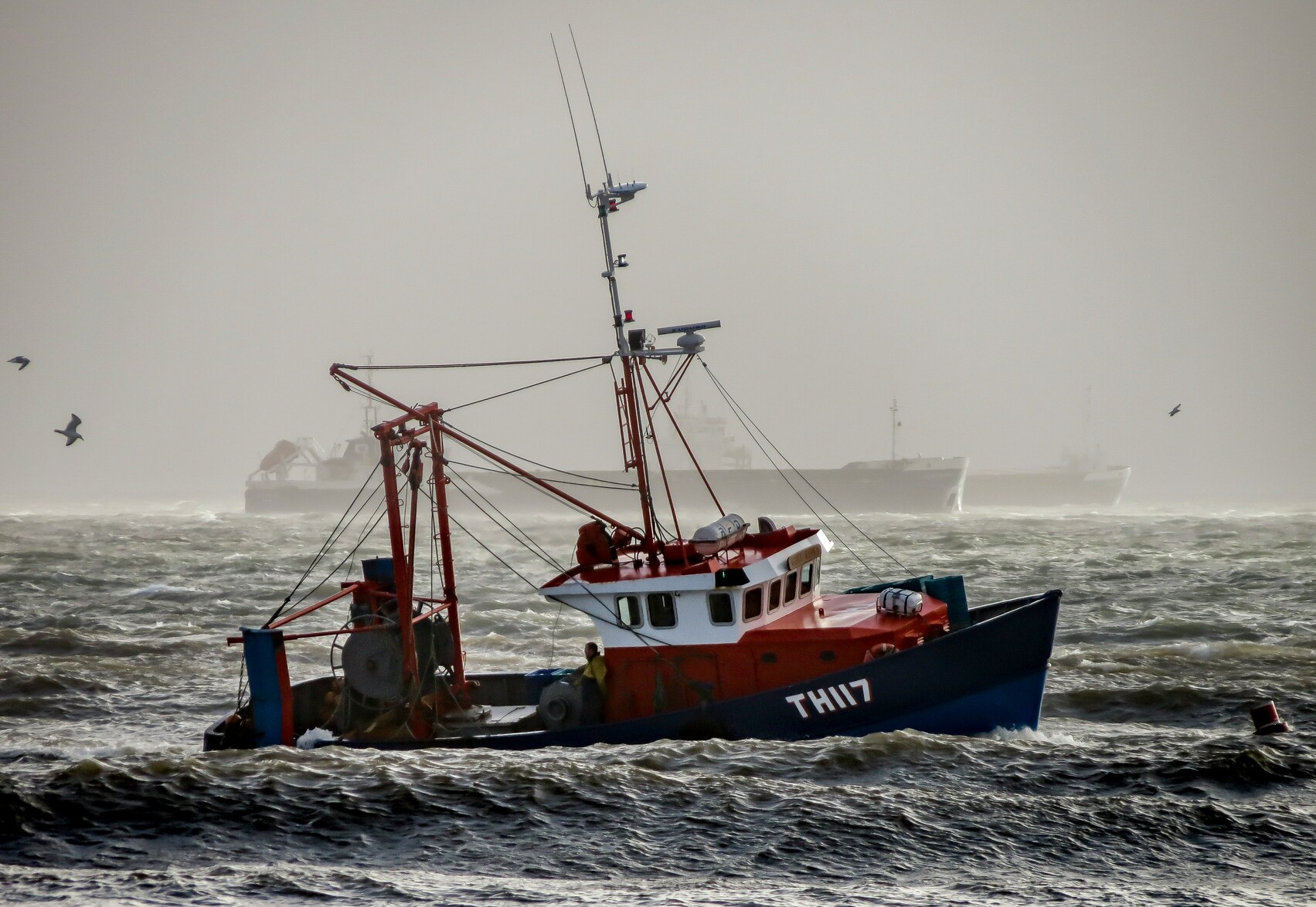 À Lorient, les pêcheurs s’inquiètent de la forte hausse du gazole maritime, passé de 0,62 à 0,82 € le litre, qui pourrait immobiliser des chalutiers.