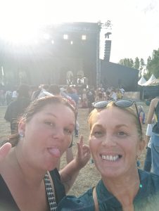 Bravo à Élisabeth Martin et à sa fille, qui ont des places pour le festival du Chant de l'Eucalyptus en jouant sur notre site internet.