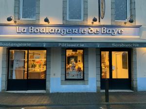 La boulangerie de BAYE (extérieur)- 170, rue Jean-Marie Carer Baye