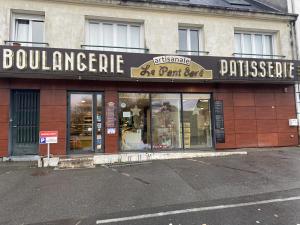 Boulangerie le pont doré (extérieur)-1 av François Mitterrand Lanester