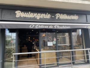 Boulangerie O'délices de Plouhinec (extérieur)- place de l'église Plouhinec