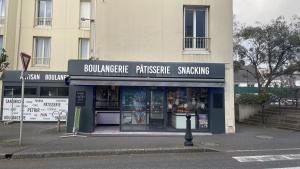 Xavier-Gauthier Lanester