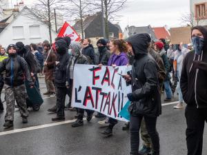 Manif retraites 23 03 2023 manifestants étudiants