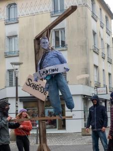 Manif retraites 23 03 2023 macron pendu