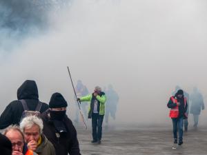 Manif retraites 23 03 2023 gaz lacrymogènes