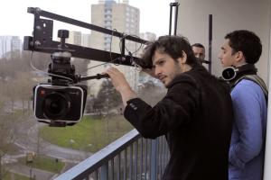 SOLITARIUM-TOURNAGE-11-Avec-Raoul-Dattola-Copyright-Post-INDEP